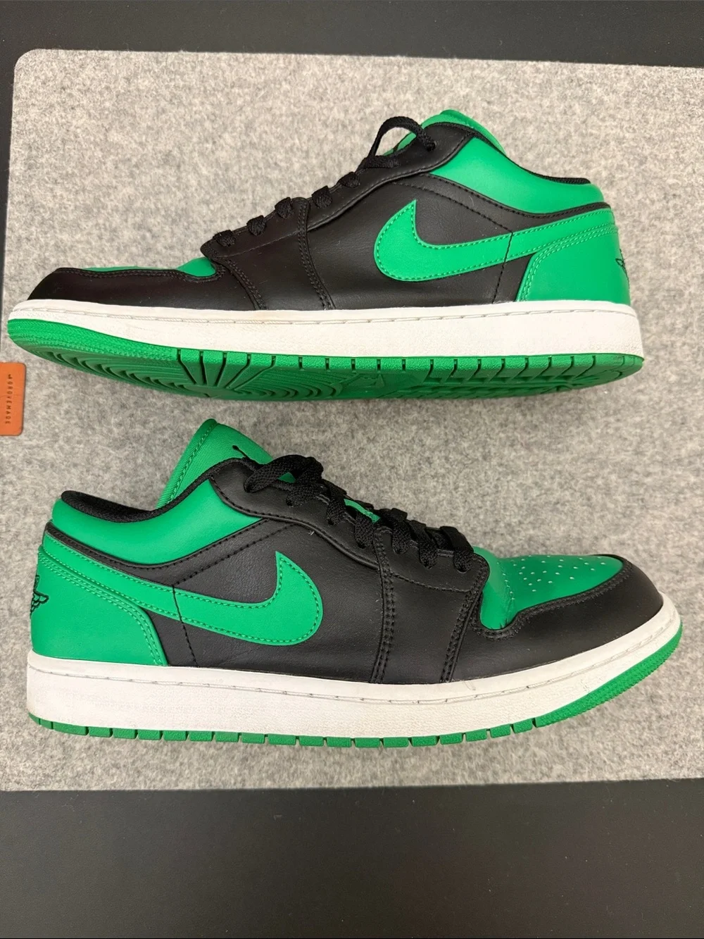 Air Jordan 1 Low ‘Black Lucky Green’, 9.5 M